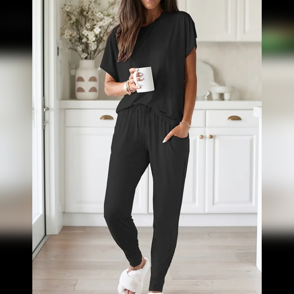 Black 2 Piece Lounge Set - Picture 1 of 6